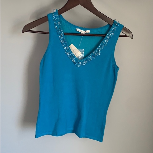 aqua tops ladies